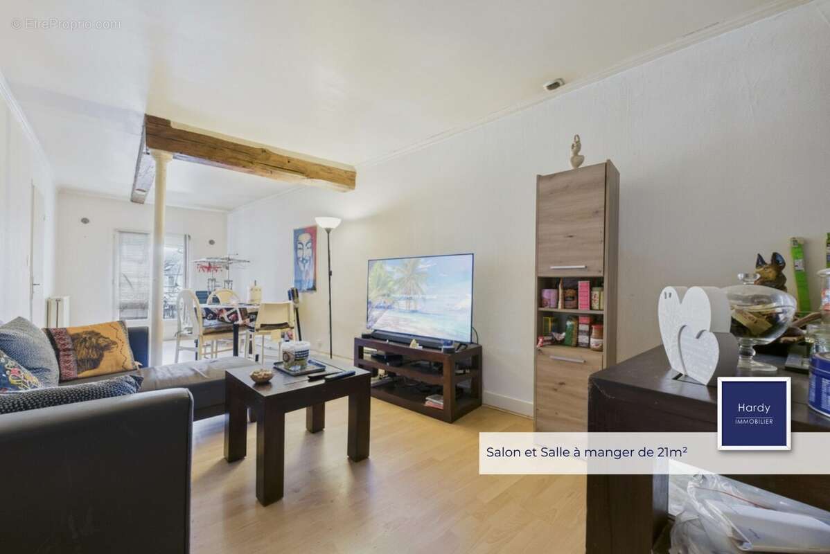Appartement à MARINES