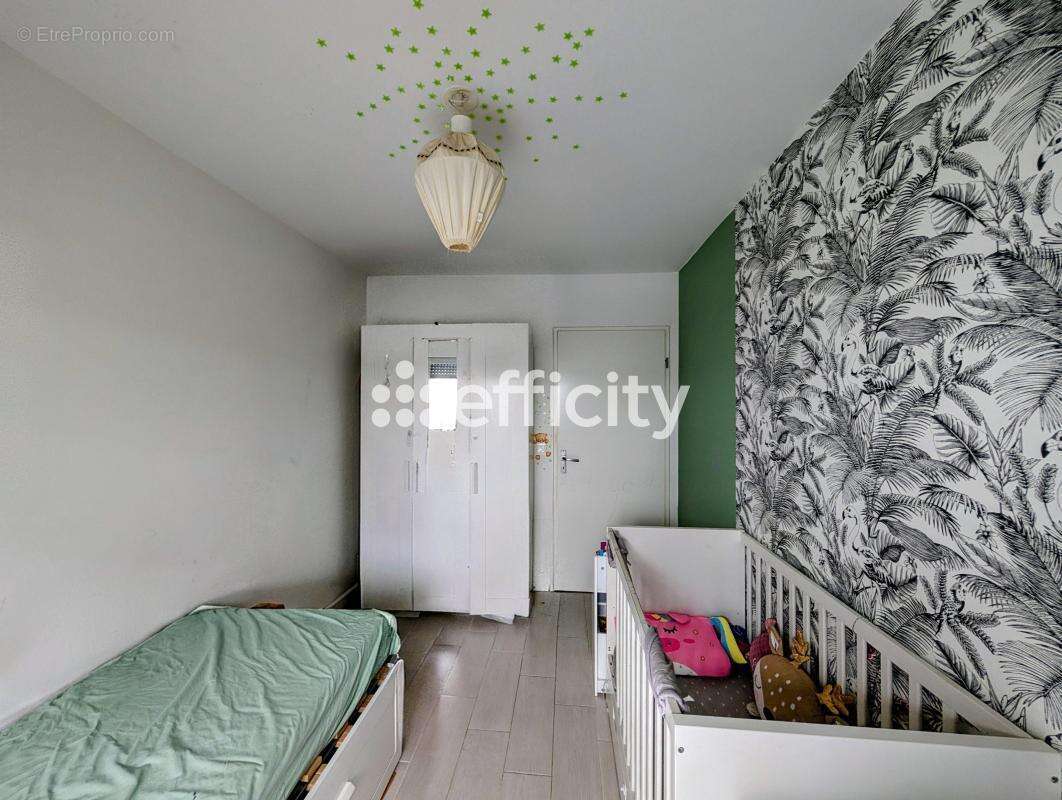 Appartement à ENGHIEN-LES-BAINS