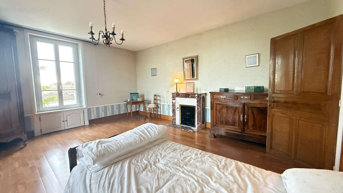 Maison de maitre proche benet - photo 8
