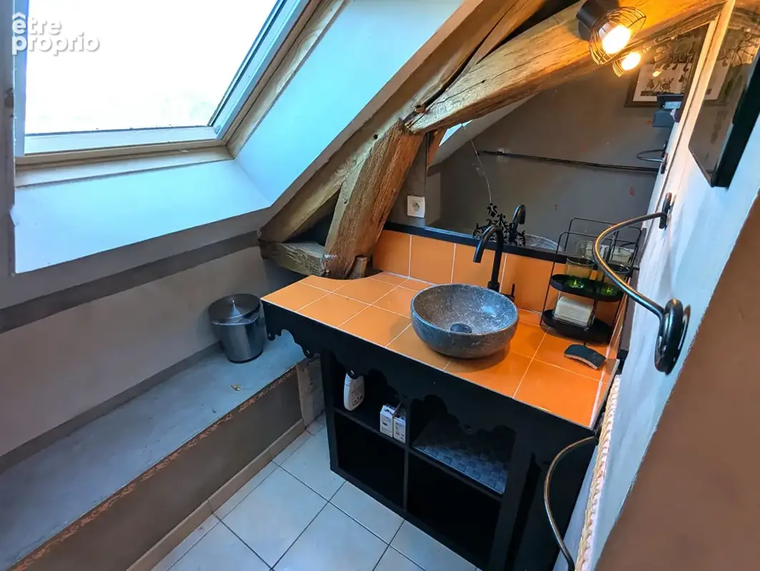 INDRE - Presbytère historique de 5 chambres situé dans le Parc national de la Brenne. - photo 12