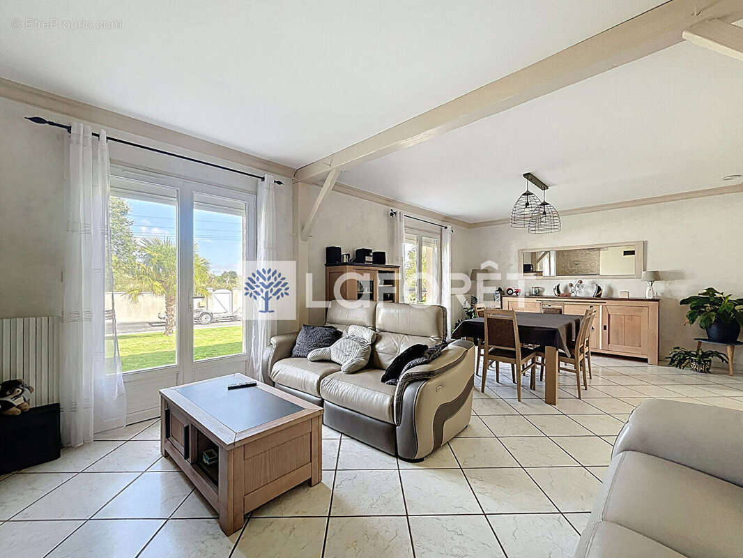 Maison à CHATILLON-SUR-THOUET