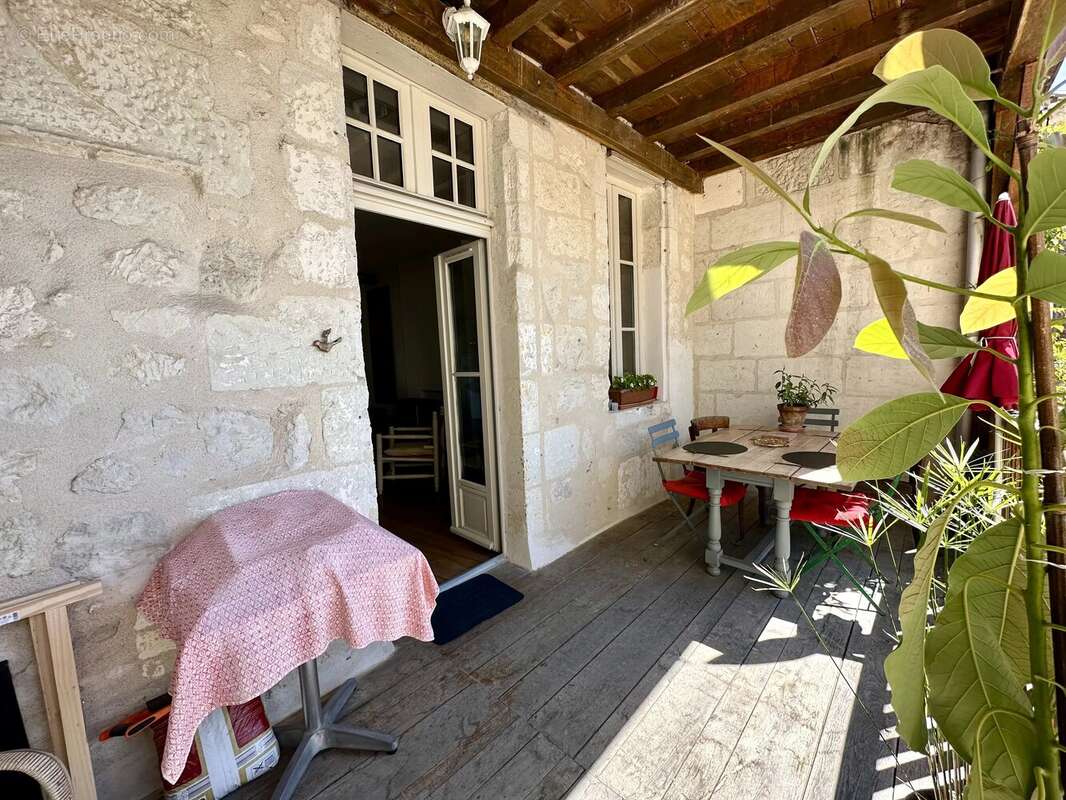 Maison à AUBETERRE-SUR-DRONNE