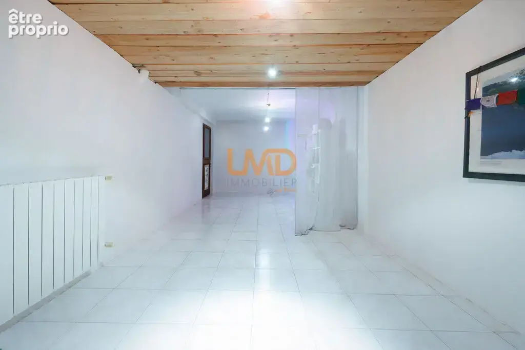 Les Caillols/ La commanderie- Maison- 5P-120 M2 + Studio indépen - photo 13