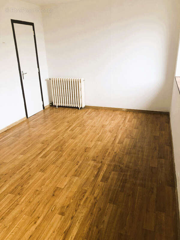 Maison à BOURG-DES-COMPTES