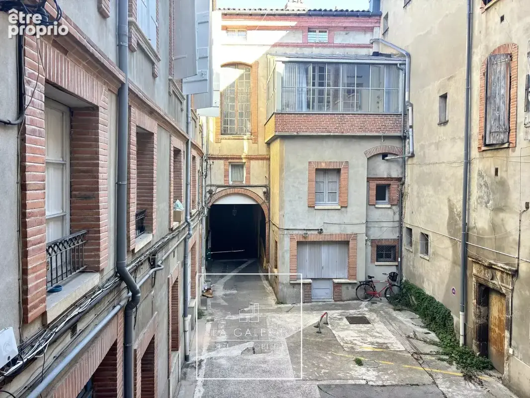 A vendre - parking - capitole - photo 7