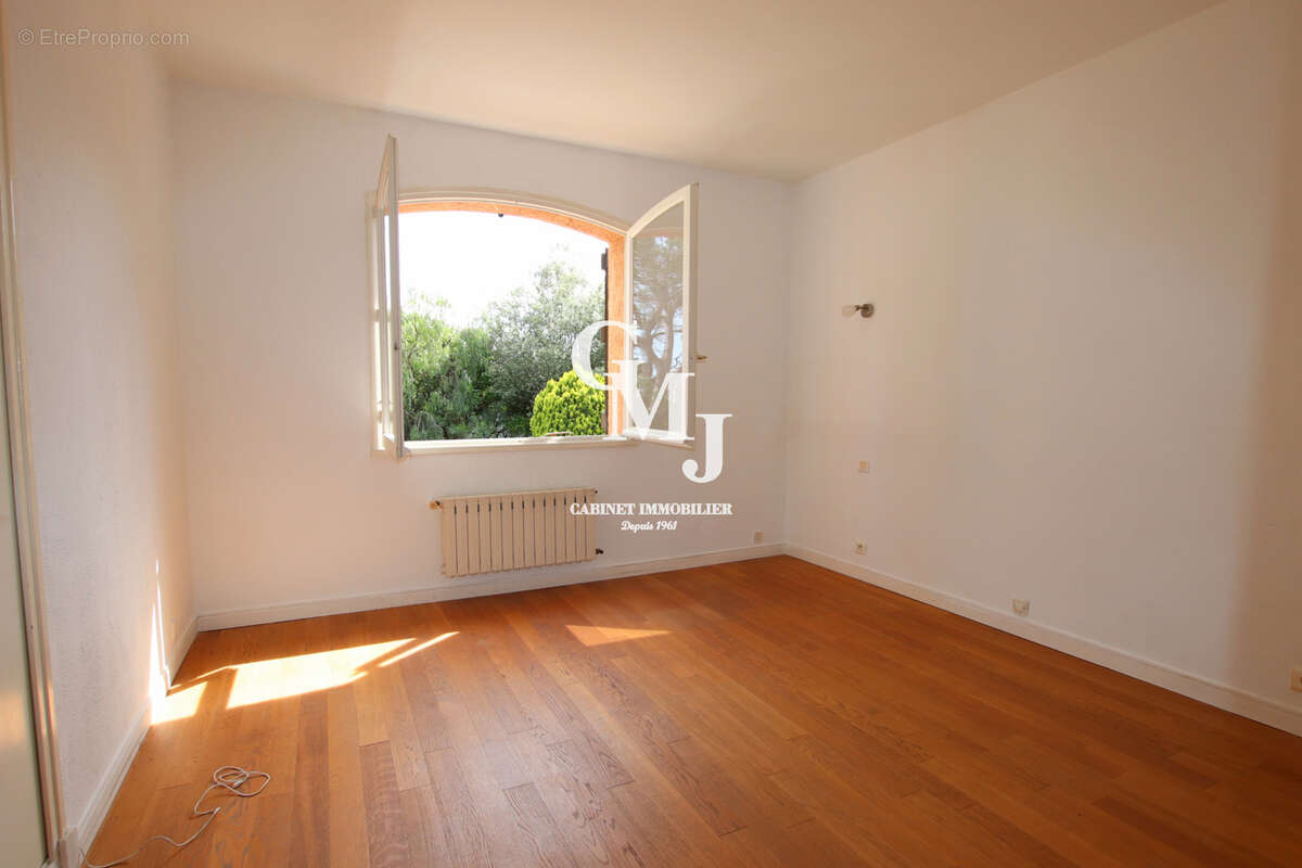 Maison à SAINT-RAPHAEL