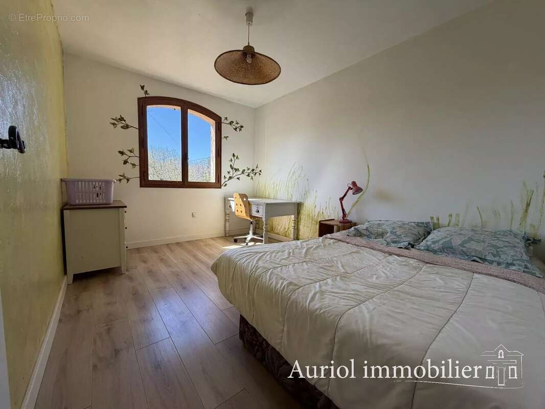 Maison à MARSEILLE-11E