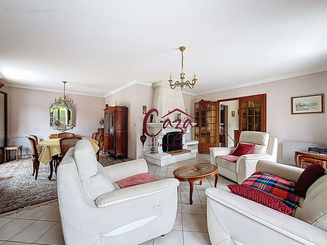 Maison à ARTIGUES-PRES-BORDEAUX