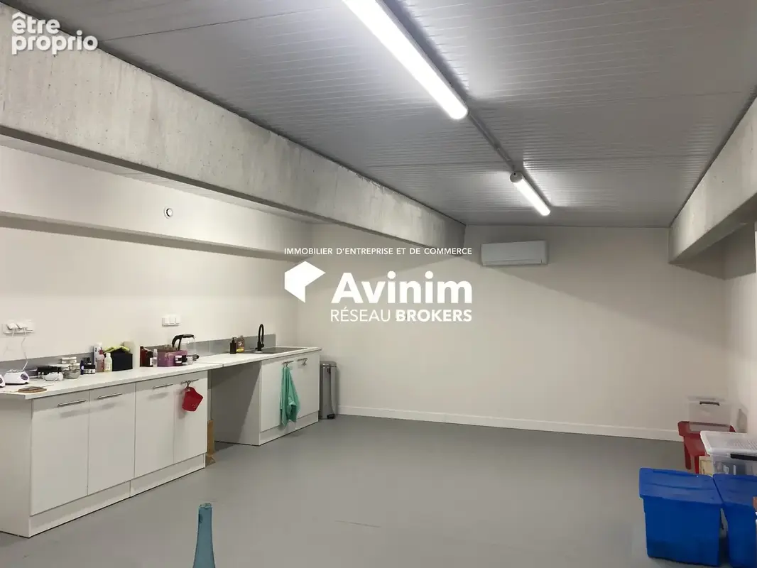 Commerce 270 m² à vendre à Montauroux (83440) - photo 8