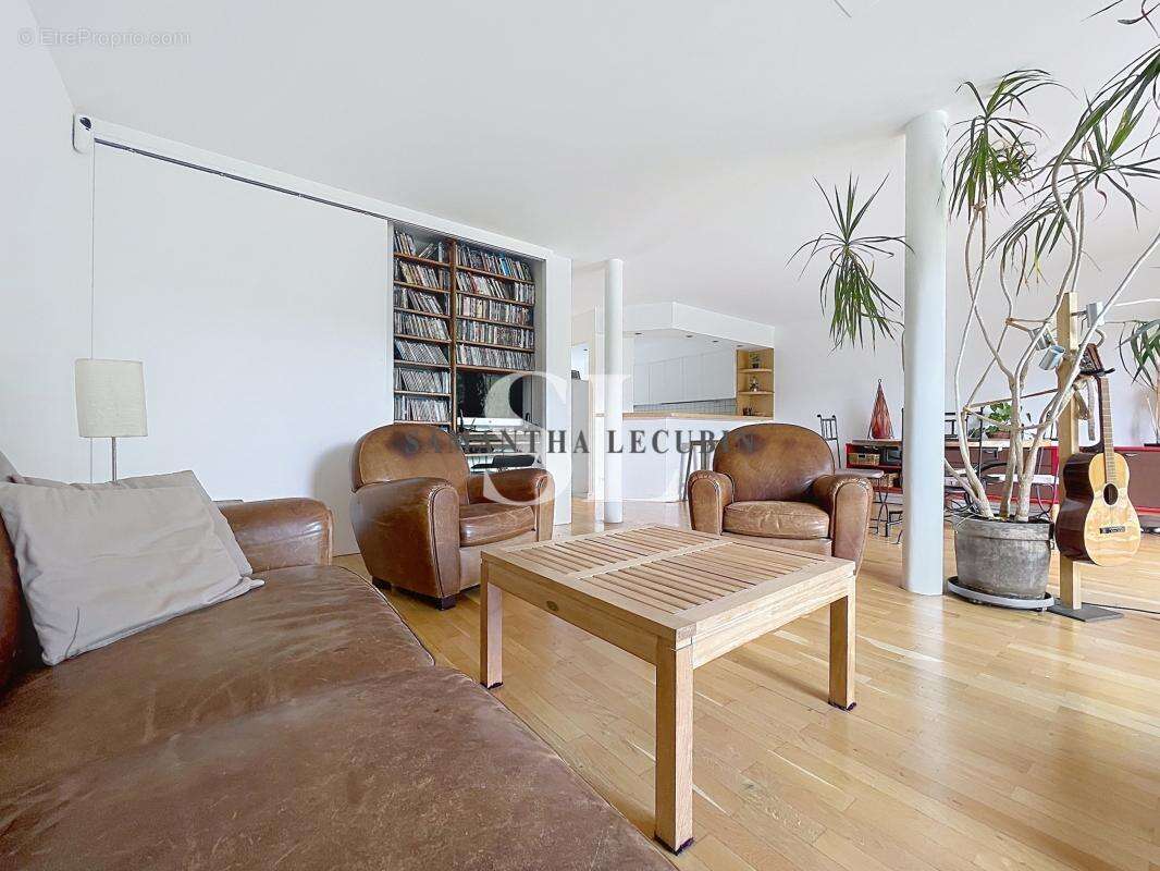 Maison 145 m² à Romainville  - photo 7