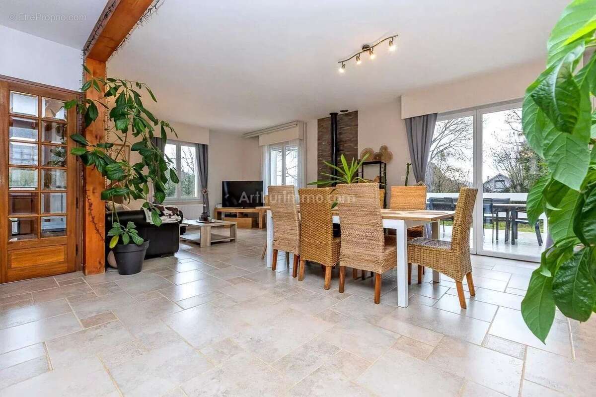 Maison à BELLEY