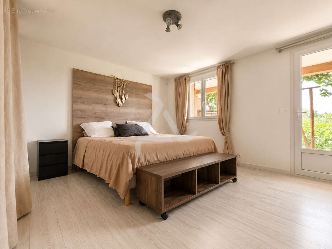 Appartement t4 de 82 m2 dans petite copropriété de charme à 20min de porto-vecchio - photo 8