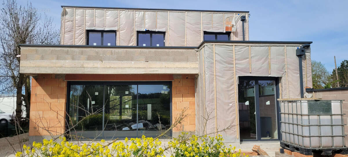 Maison à SAIZERAIS