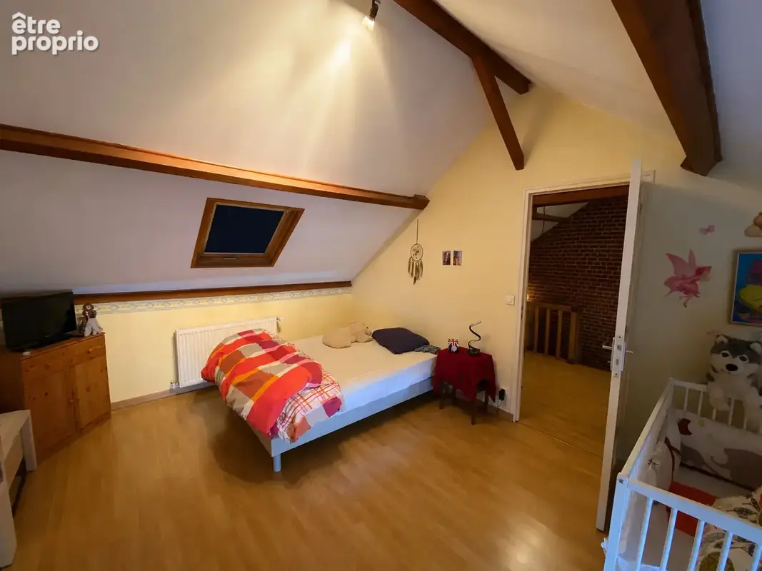 Propriete avec 2 maisons, grange et terrain - photo 14