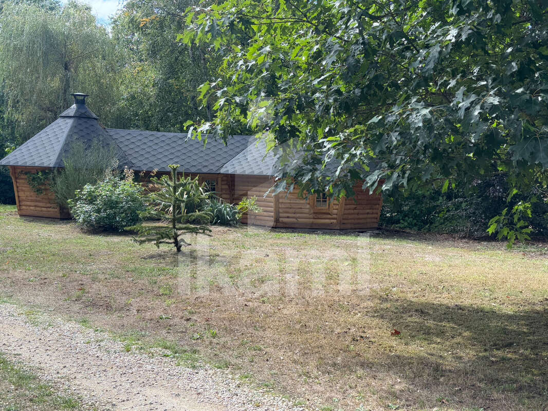Maison à PIERREFITTE-SUR-SAULDRE