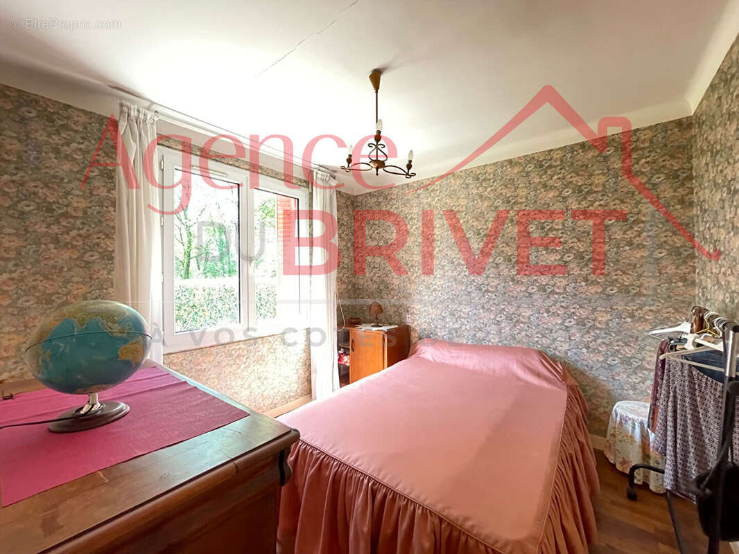 Maison à LA CHAPELLE-DES-MARAIS