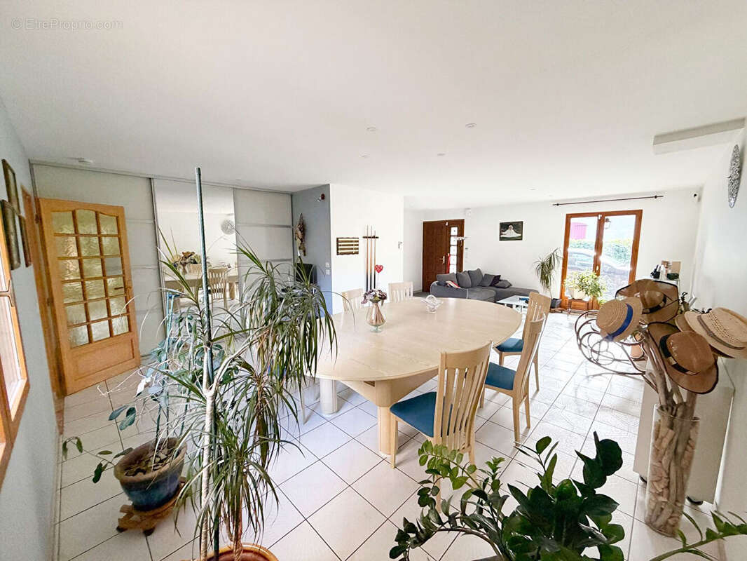 Maison à GERZAT