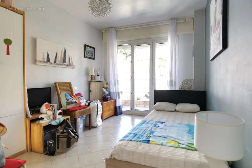 Appartement à LE CANNET