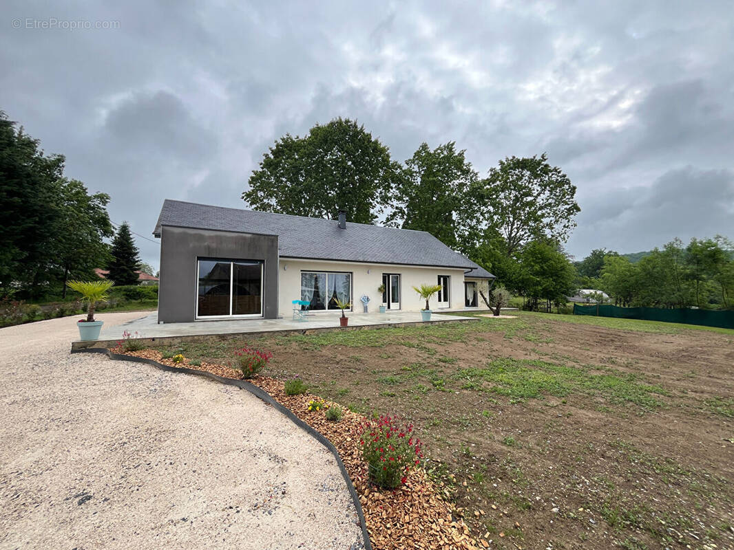 Maison à PERPEZAC-LE-NOIR