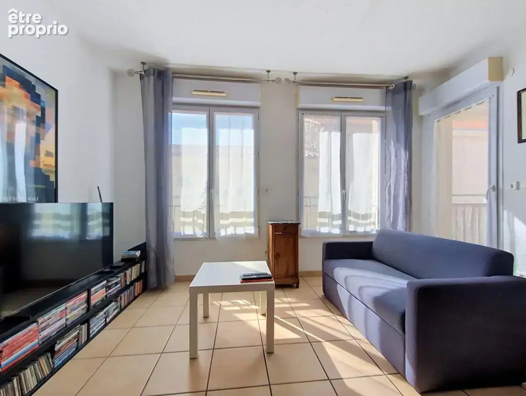Nîmes centre– appartement 88 m² balcon, parking et ascenseur - photo 3