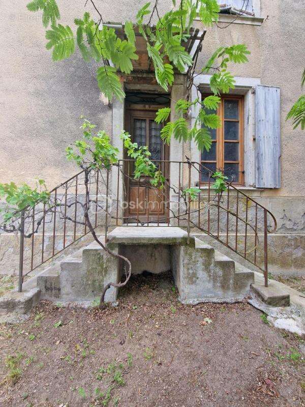 Maison à SAINT-JEAN-DE-BARROU