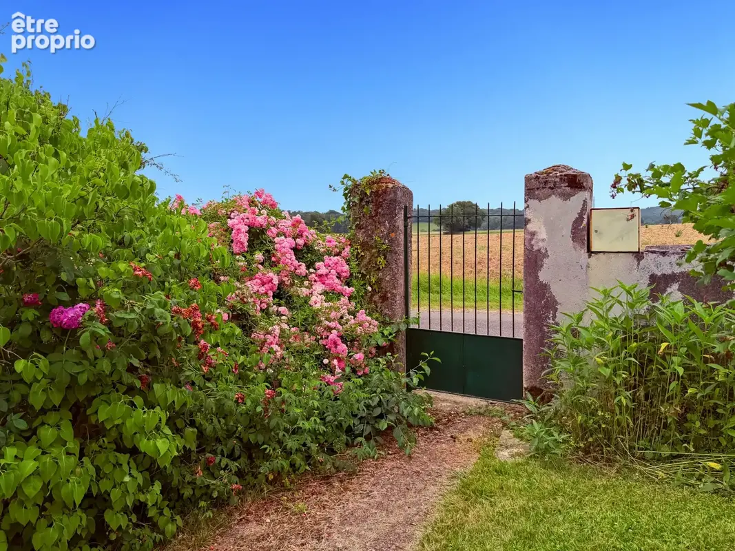 Propriété 358 m2 à vendre -avec 7700 m2 de parc - Maison 8 pièces de 234 m2, gîte de 124 m2 et piscine proche de MARCIAC (32) - photo 25