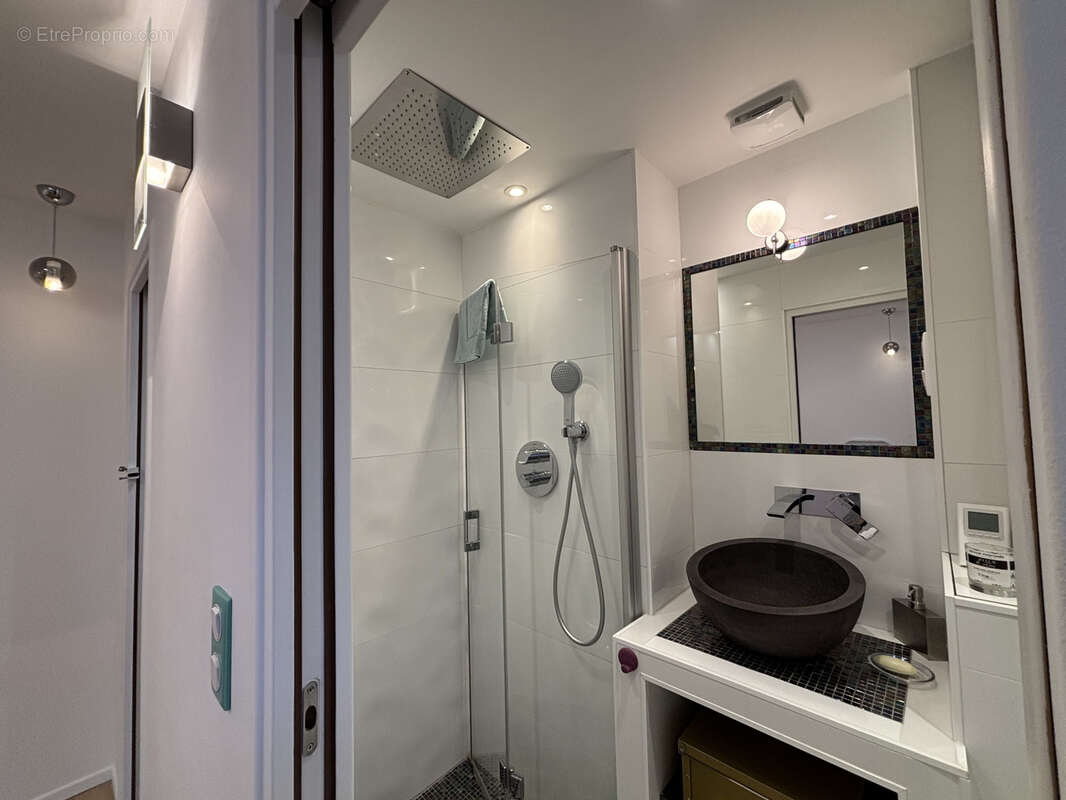 Appartement à PARIS-9E