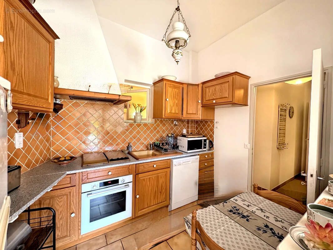 Maison à LA LONDE-LES-MAURES