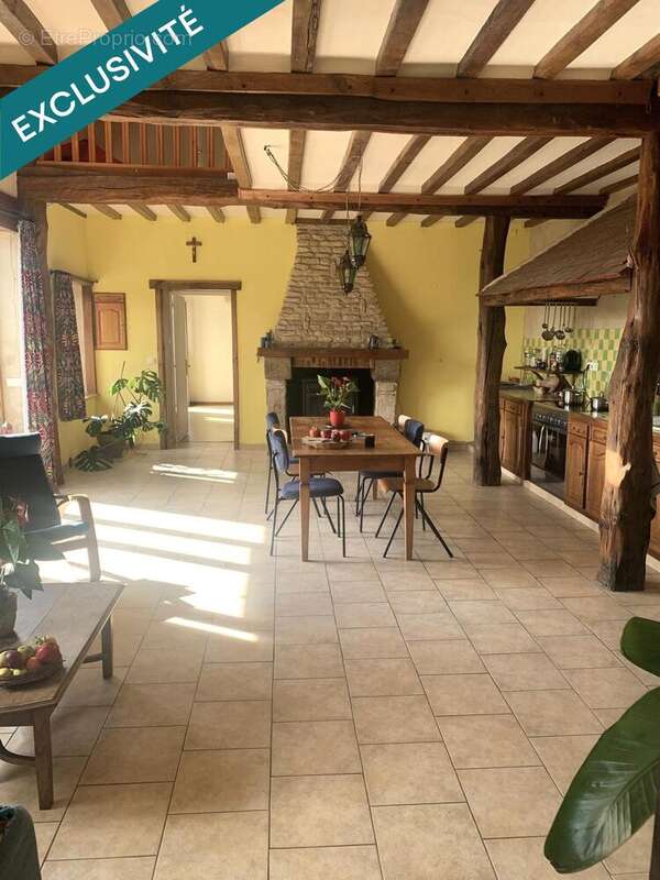 Photo 2 - Maison à SAINT-ELLIER-LES-BOIS