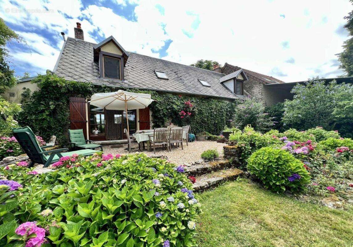 Maison à PREVERANGES