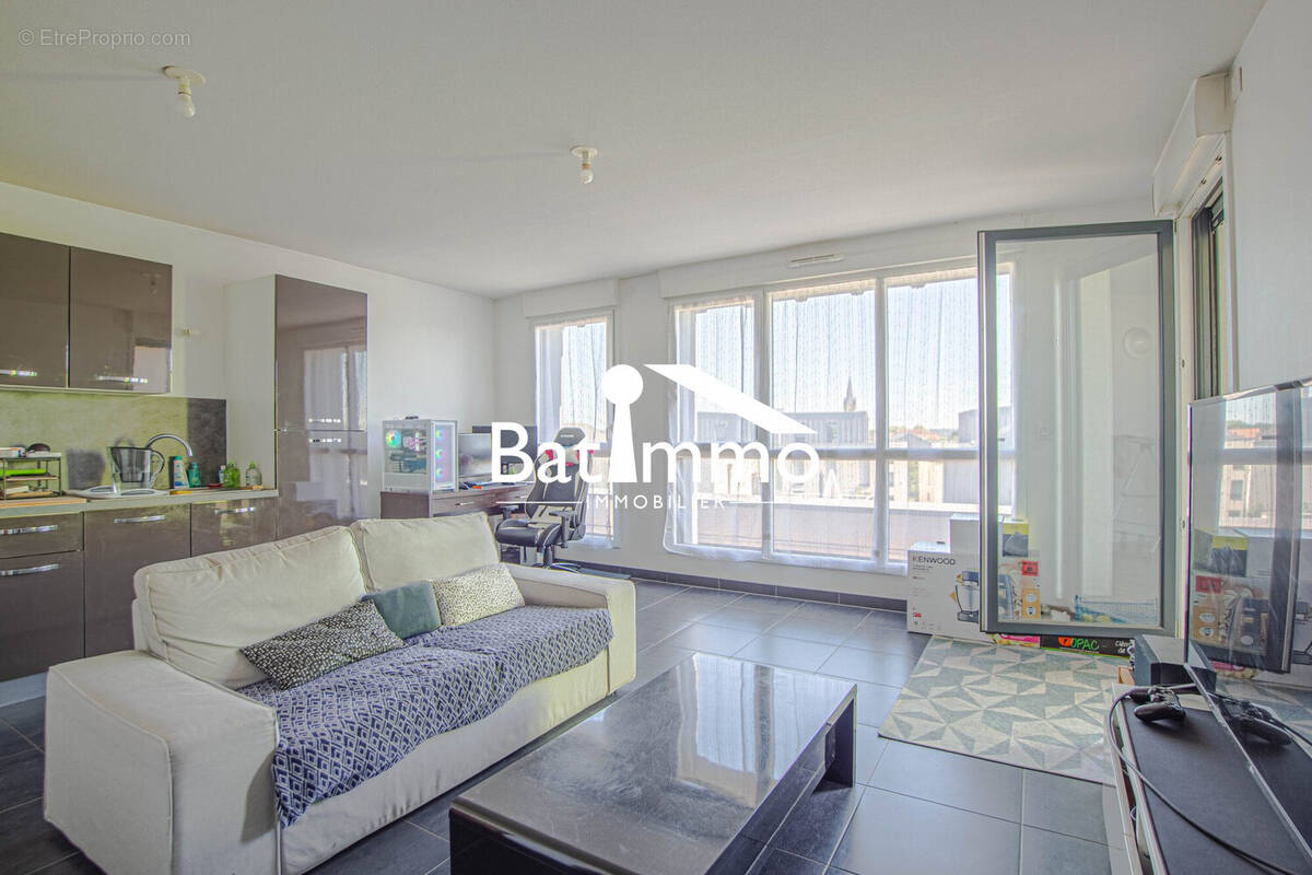 Appartement à MARLY