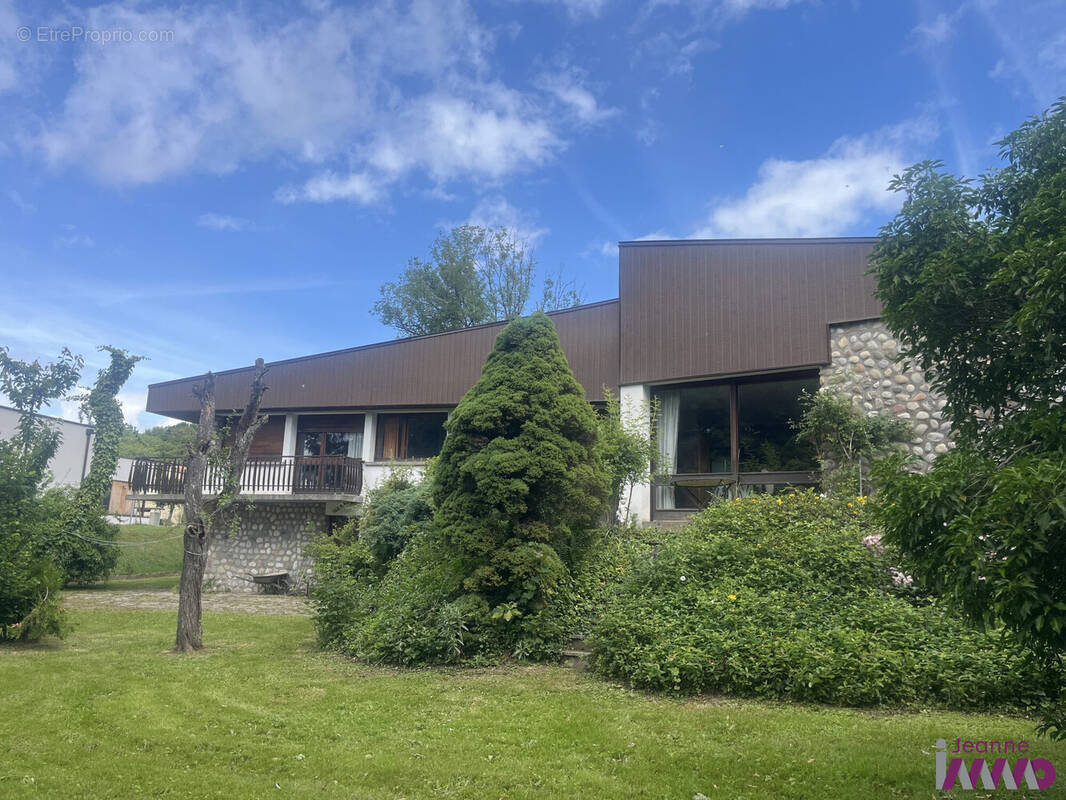 Maison à OFFEMONT