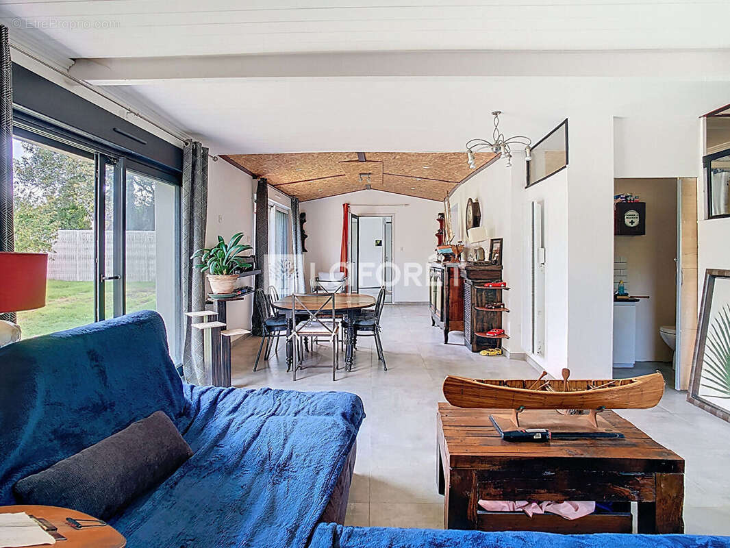 Maison à SAINT-SEGLIN