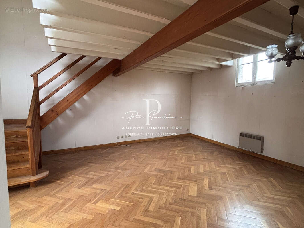 Appartement à BORDEAUX