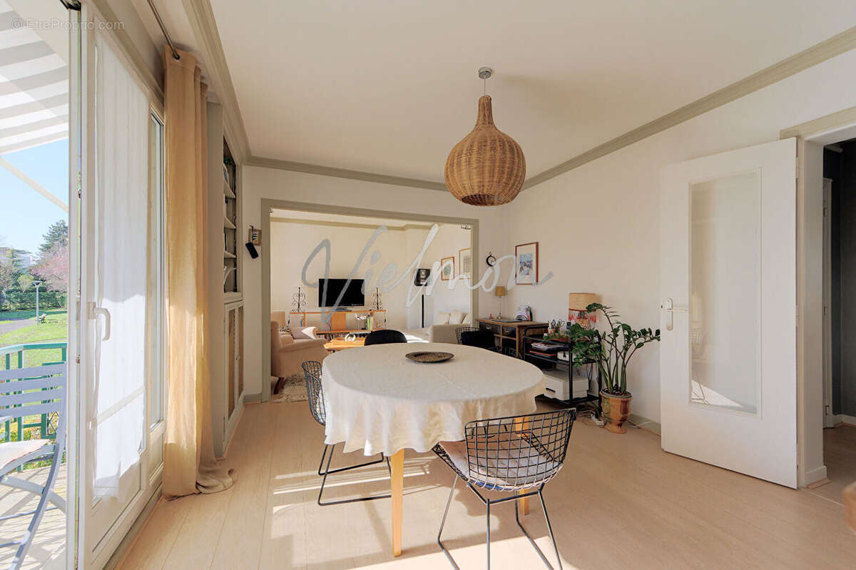 Appartement à GARCHES