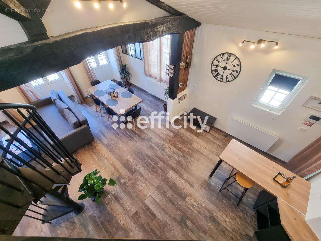 Appartement à SAINTES