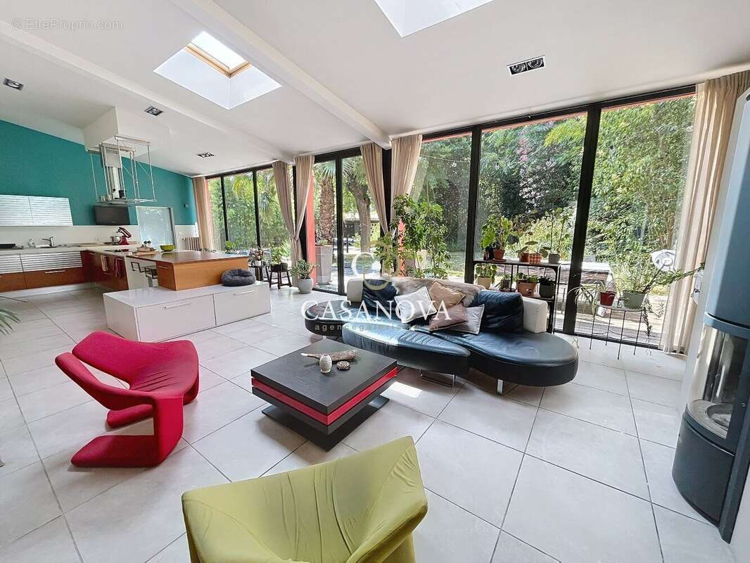 Maison à CLERMONT-L&#039;HERAULT