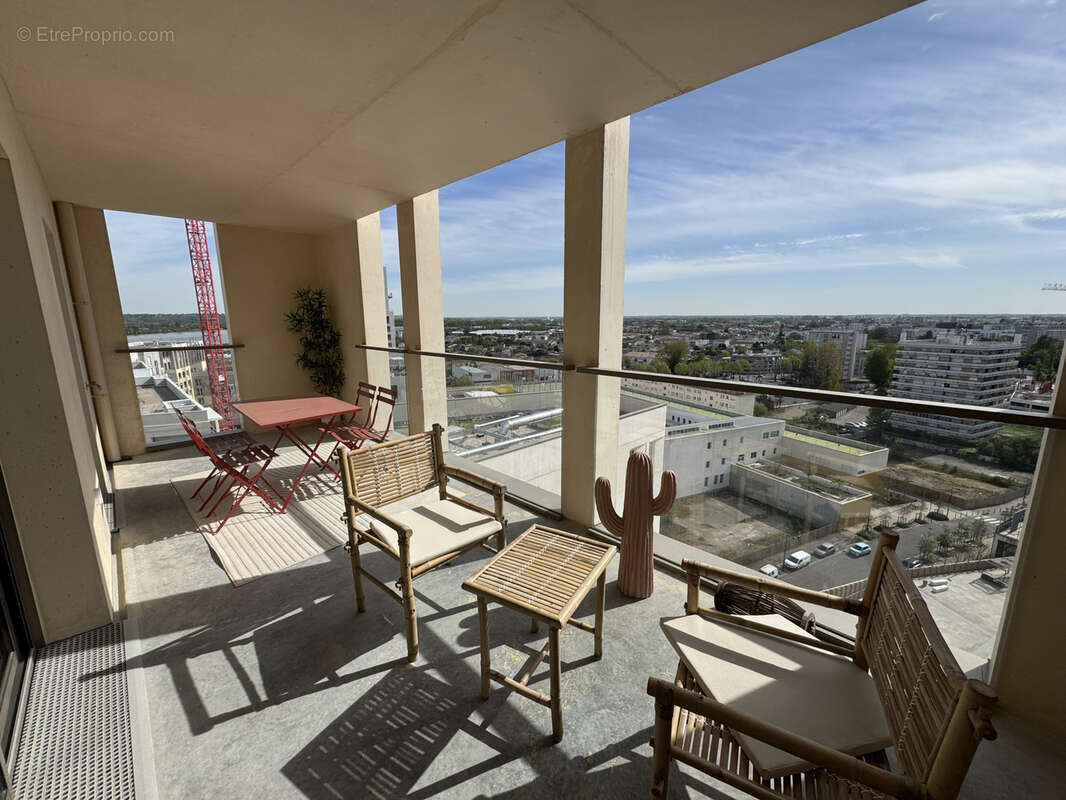Appartement à BORDEAUX