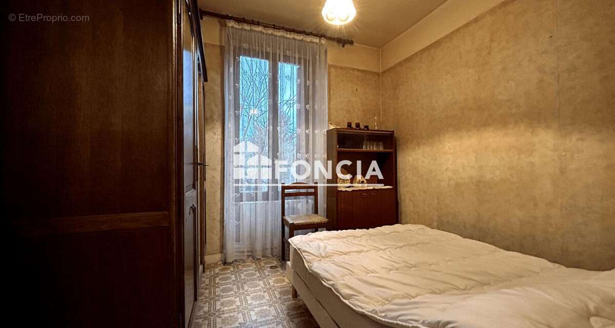 Maison à CORBEIL-ESSONNES