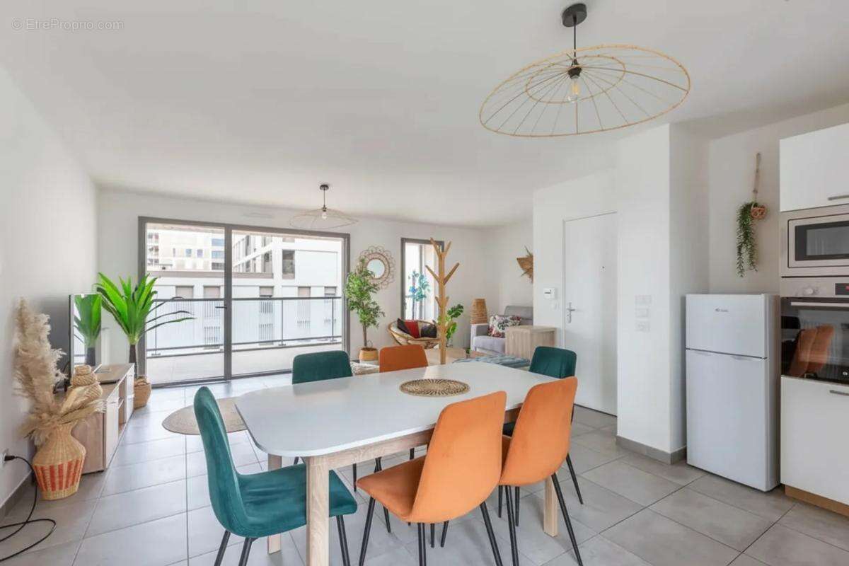 Appartement à BRON