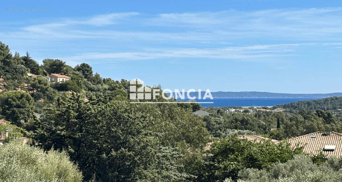 Maison à BORMES-LES-MIMOSAS