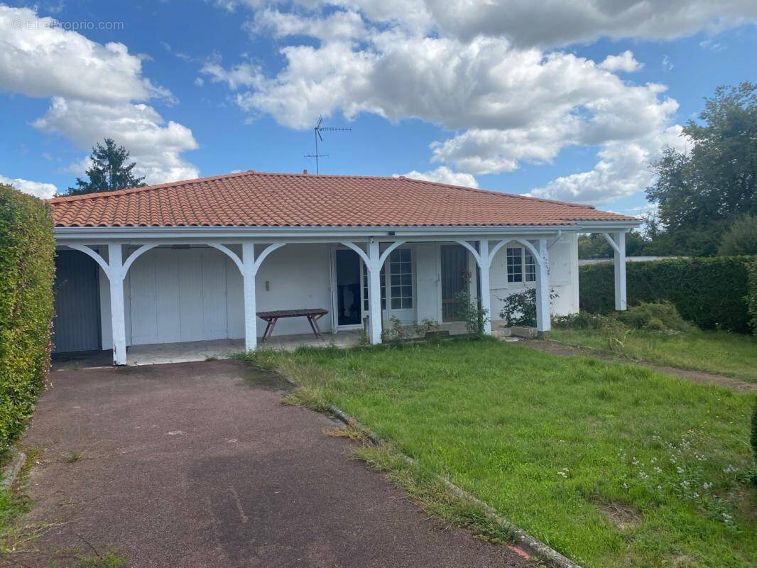 Maison à SAINTE-EULALIE