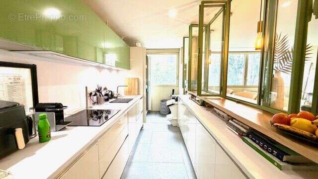 Photo 4 - Appartement à PARIS-8E
