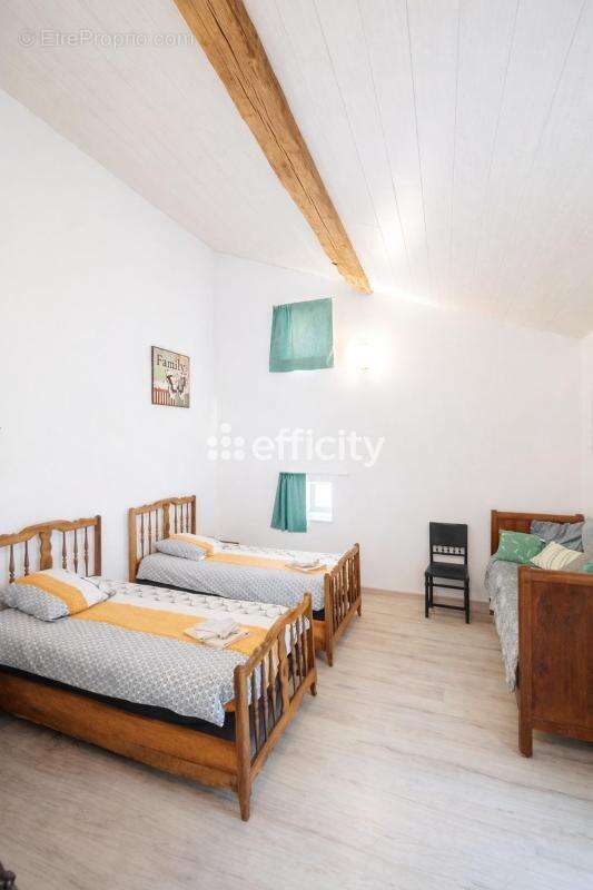 Maison 139 m² à Chaunay  - photo 7