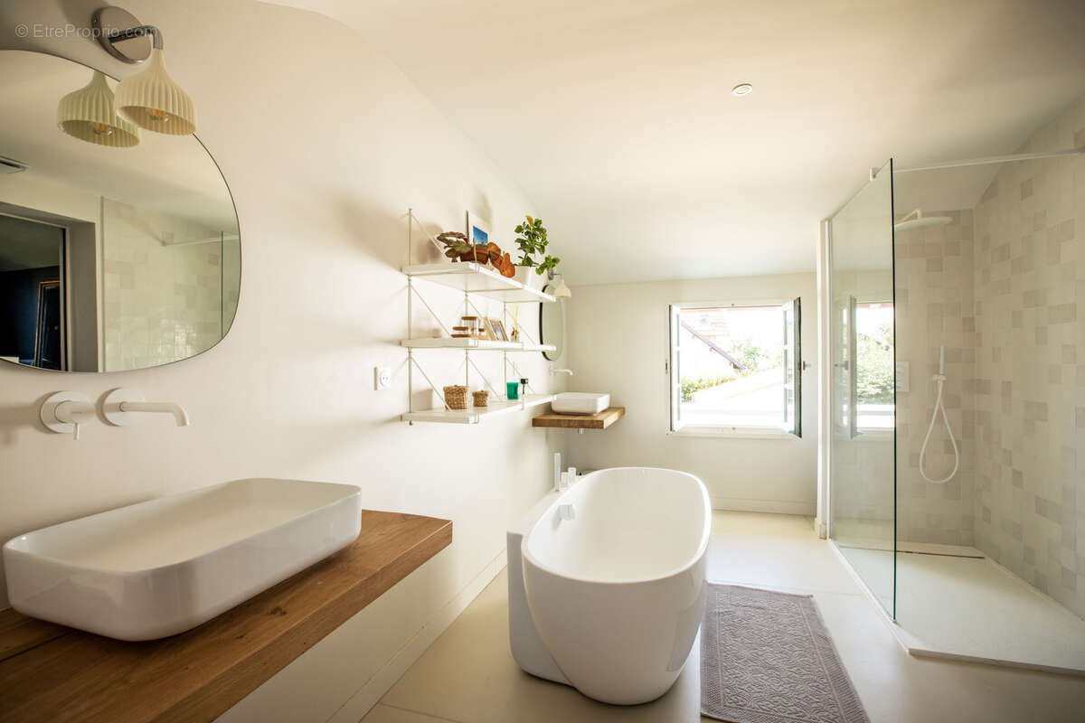 Maison à SAINT-PALAIS-SUR-MER