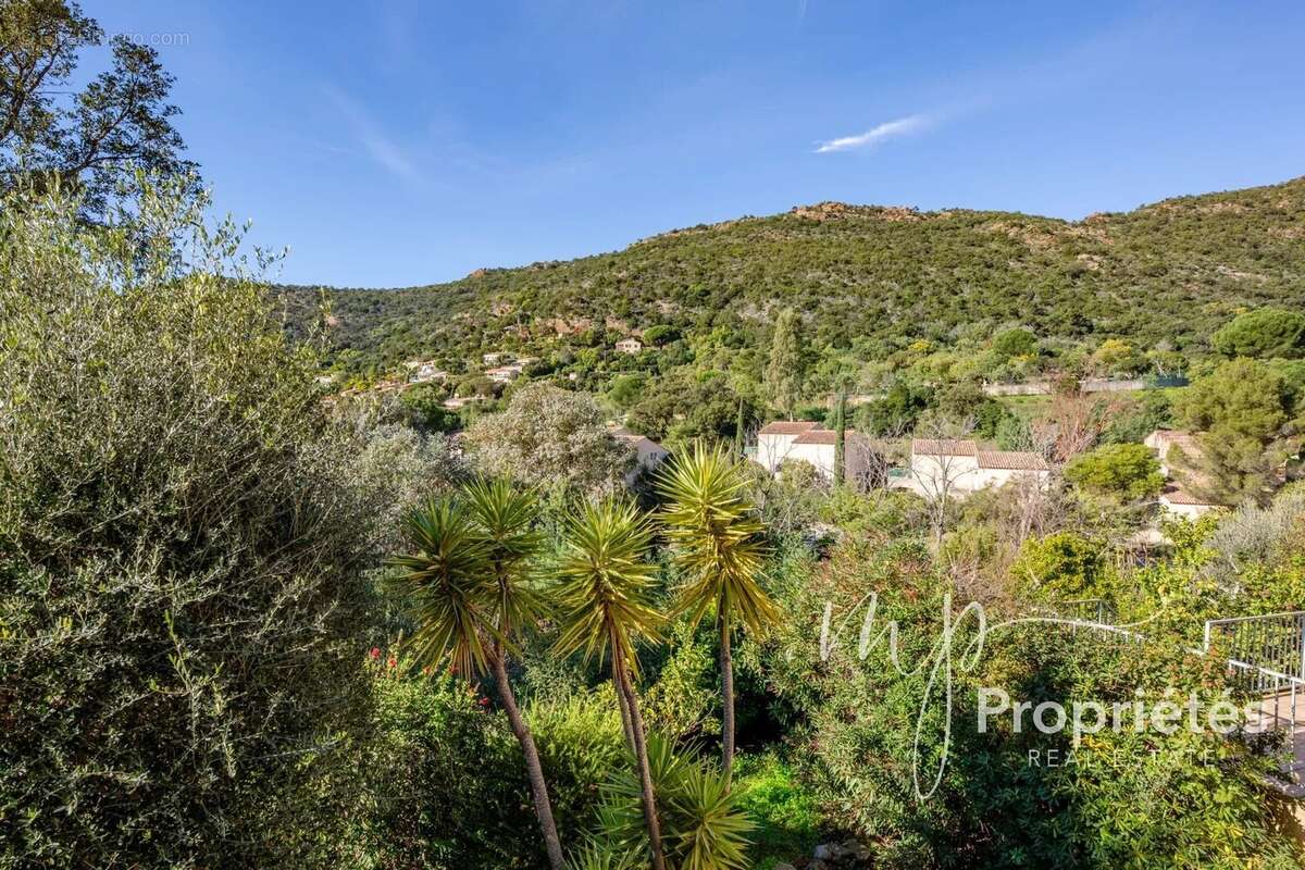Maison à RAYOL-CANADEL-SUR-MER