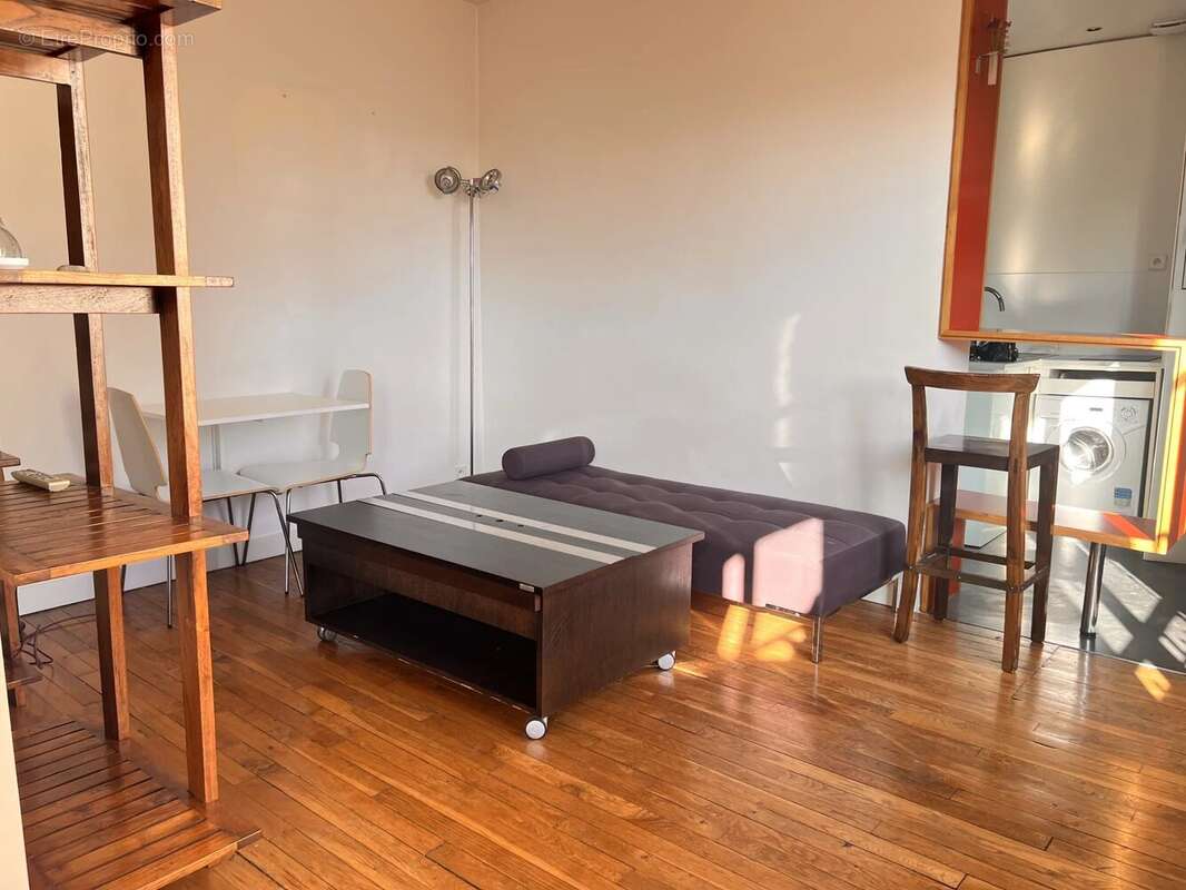Appartement à PARIS-19E