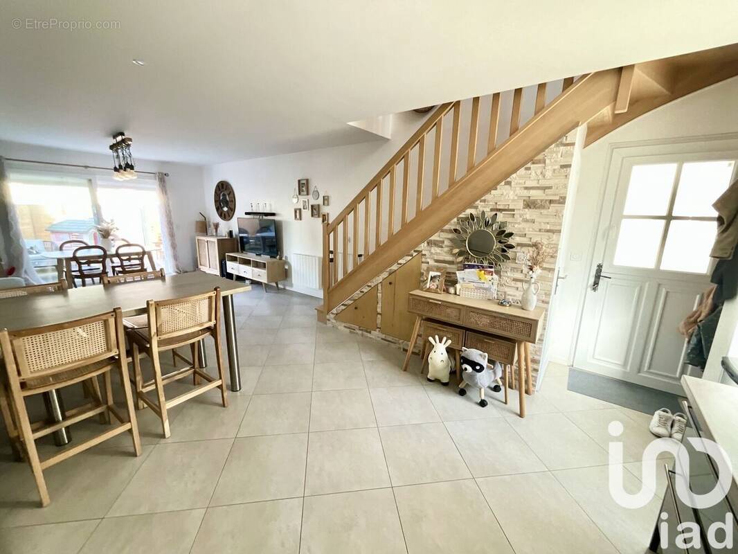 Photo 1 - Maison à SAINT-GERMAIN-LES-ARPAJON