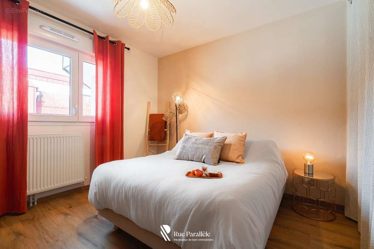 Appartement 86 m² à Allonzier-La-Caille  - photo 7