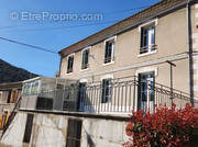 Maison à SAINT-LAURENT-DU-PAPE